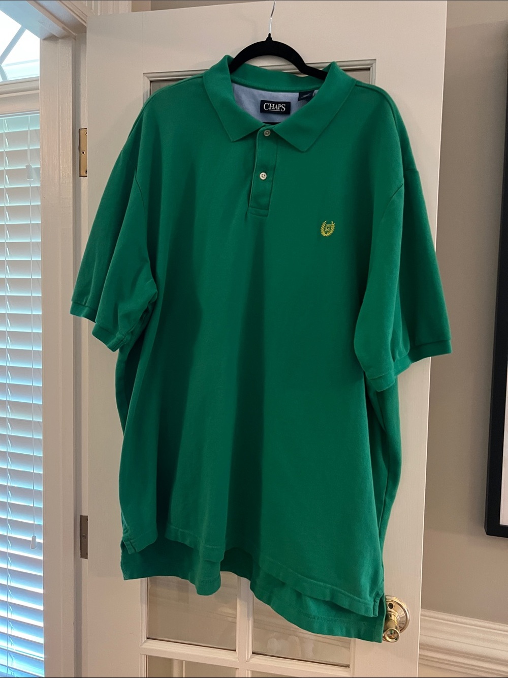 Chaps Men's Kelly Green Polo with Embroidered Crest
